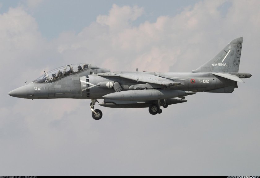 TAV-8b Harrier II