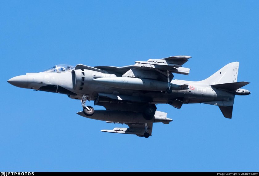 Av-8b harrier ii plus