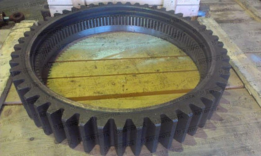 Шестерня бортовой т-130