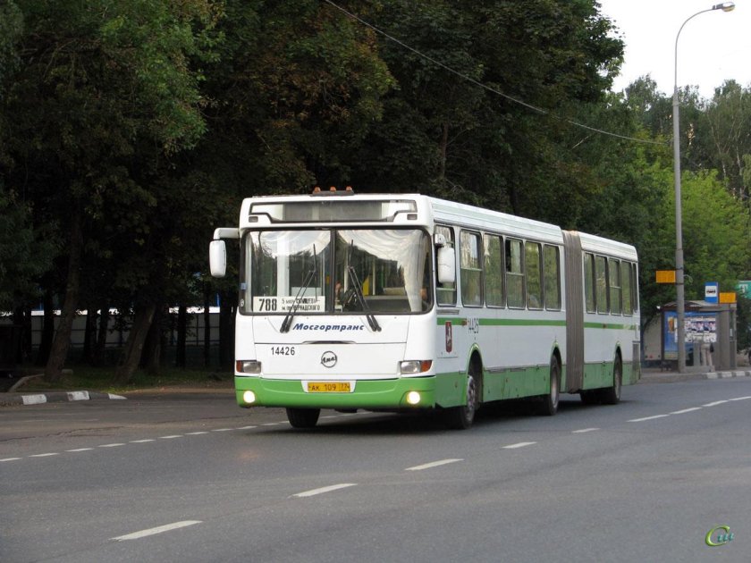 ЛИАЗ-6212 автобус