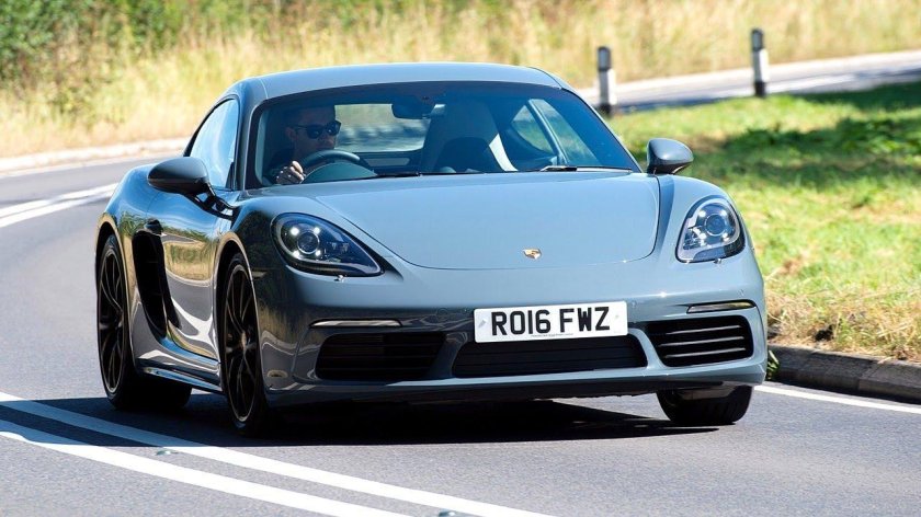 Порше Кайен 718