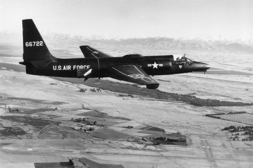 U-2 самолет разведчик