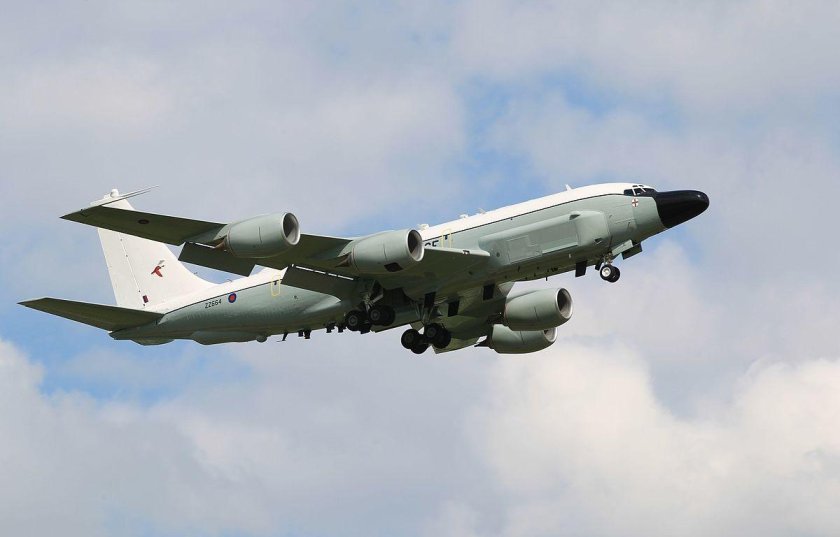 ВВС RC-135w Rivet Joint