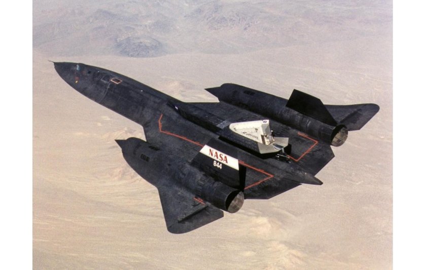 Самолет SR-71 Blackbird