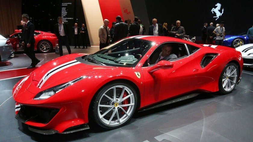 Феррари 488 писта