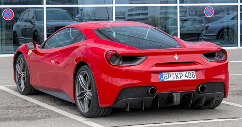 Ferrari 488