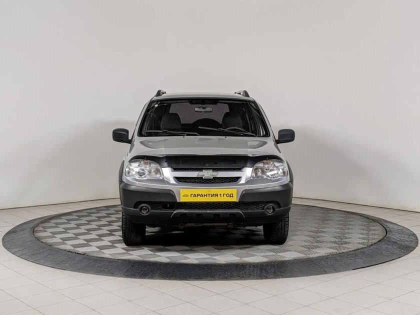 Шевроле Нива 2012