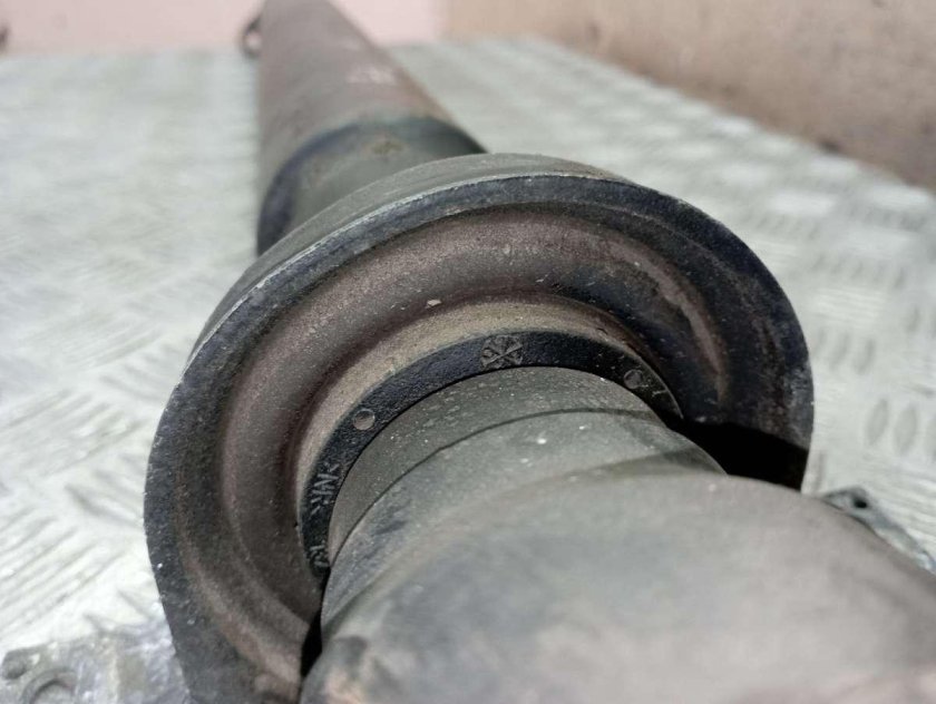 Карданный вал БМВ е39