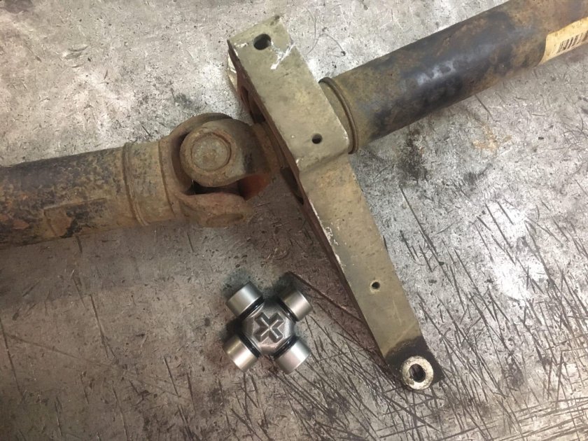 Подвесной подшипник Opel Insignia