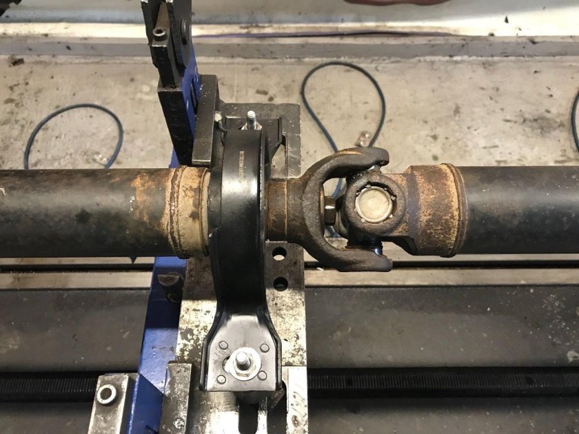 Подвесной подшипник Опель Антара