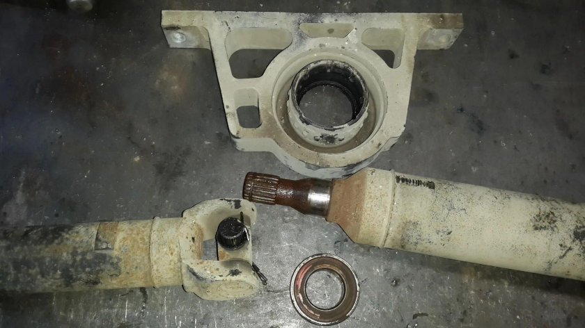 Подвесной подшипник Опель Мокка 1.8 4wd