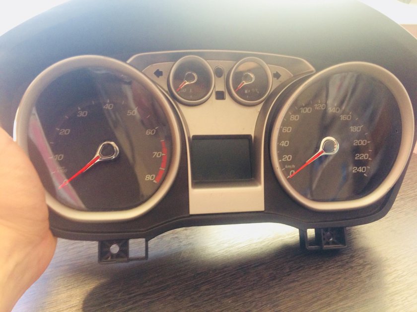 Панель приборов Ford Focus 2
