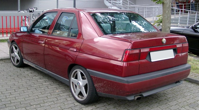 Alfa Romeo 155