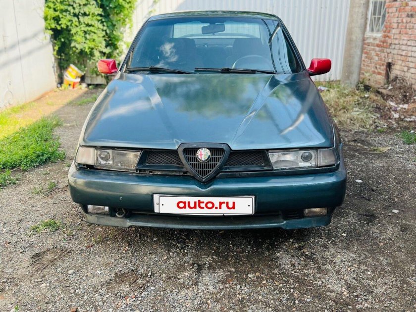 Машина alfa romeo