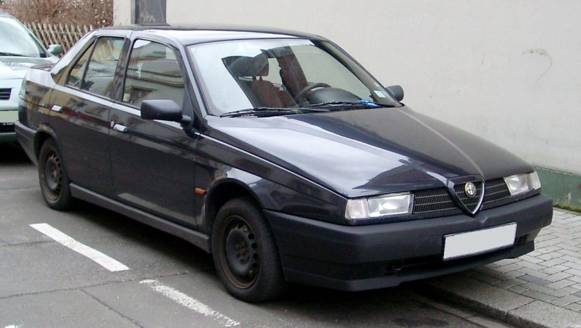 Alfa 155 back