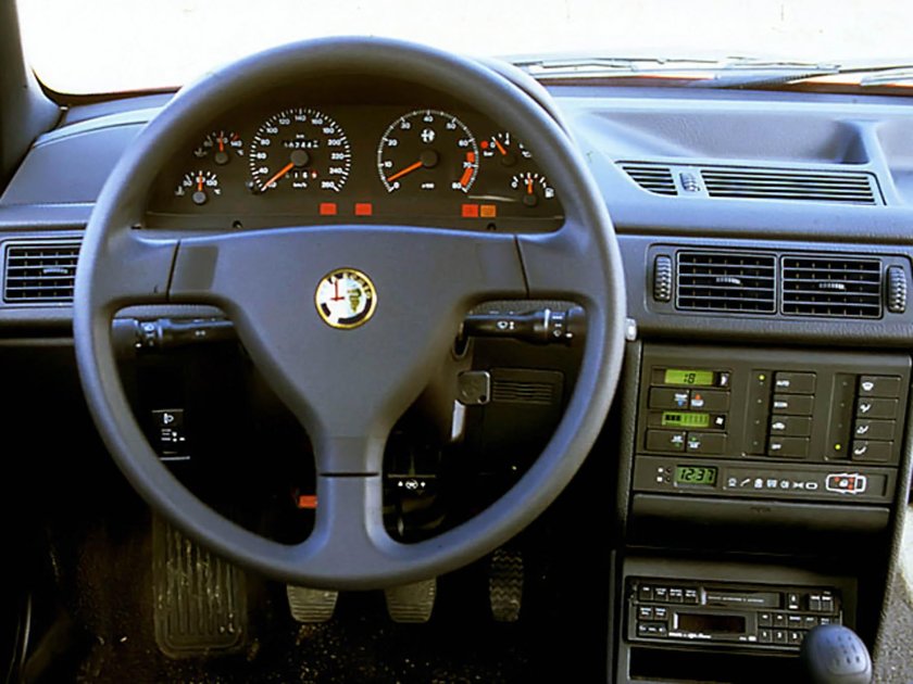 Alfa Romeo 155 1992