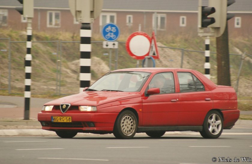 Alfa Romeo 155 i