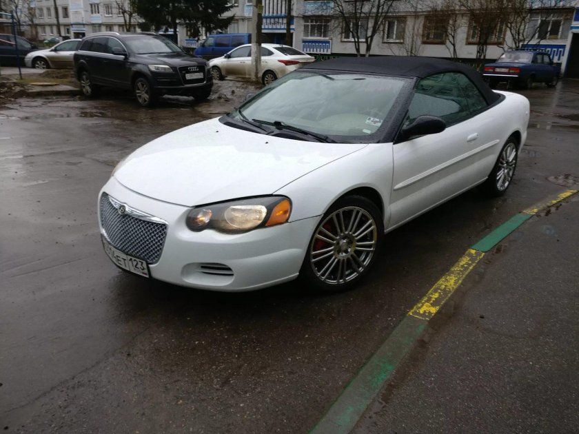Chrysler Sebring 3
