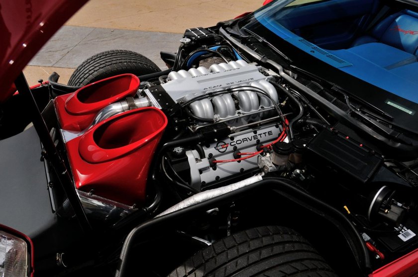 Chevrolet Corvette engine