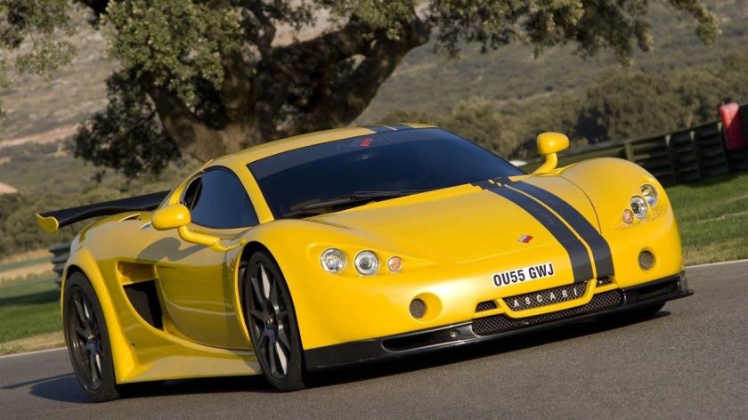 Ascari a10