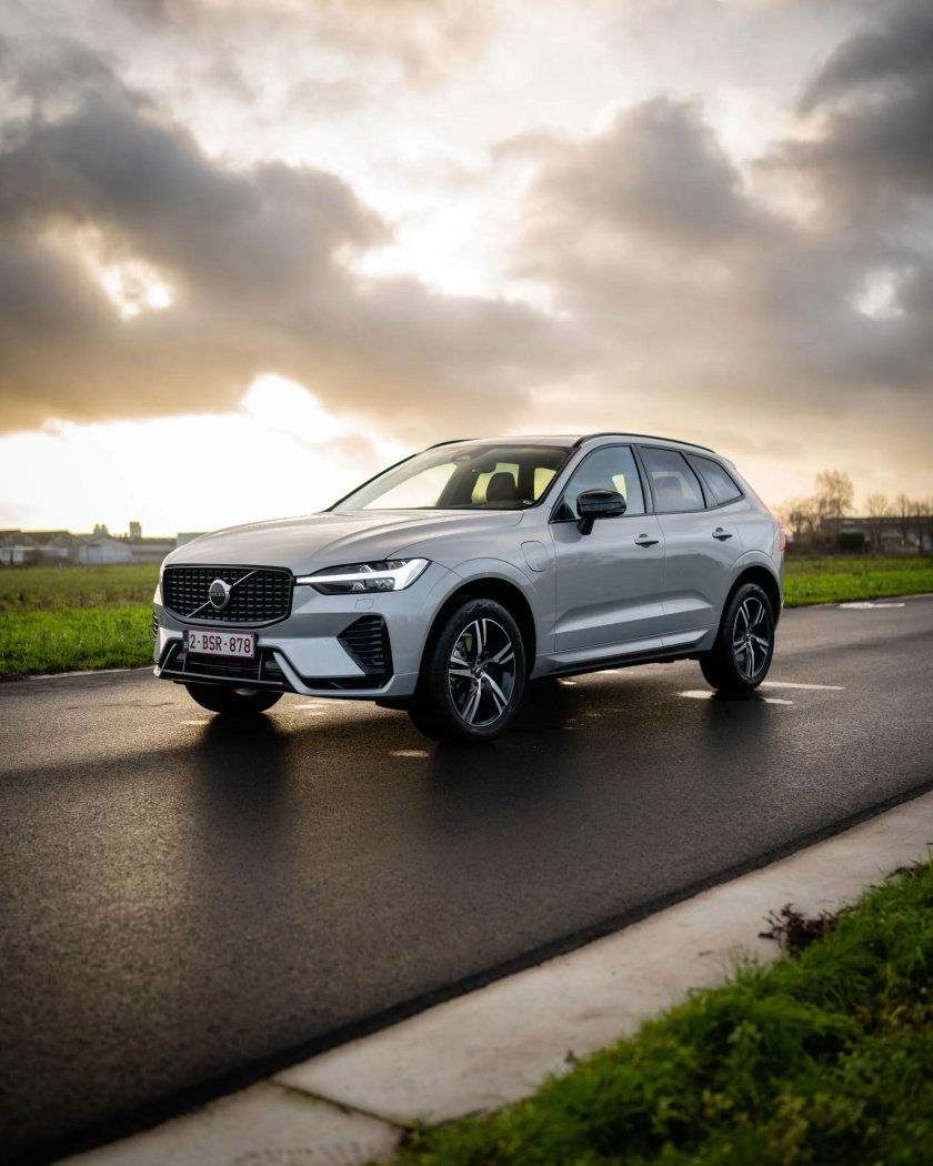 Купе-кроссовер Geely Tugella