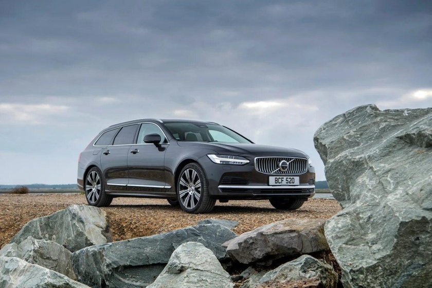 Вольво v90 Cross Country 2023