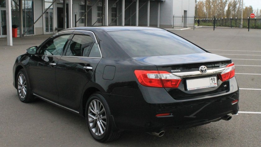 Тойота камри 2014 года