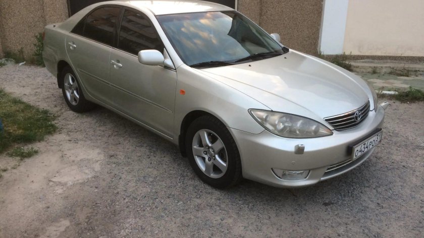 Toyota Camry 30