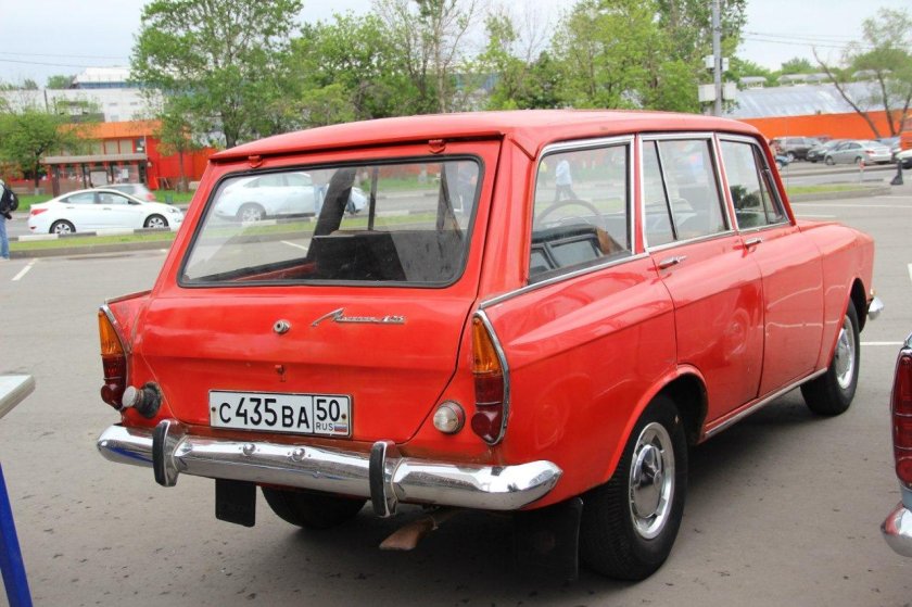 Москвич 427 универсал