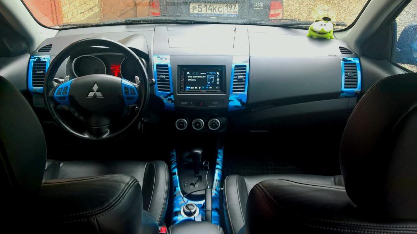 Аквапринт на Mitsubishi Outlander XL