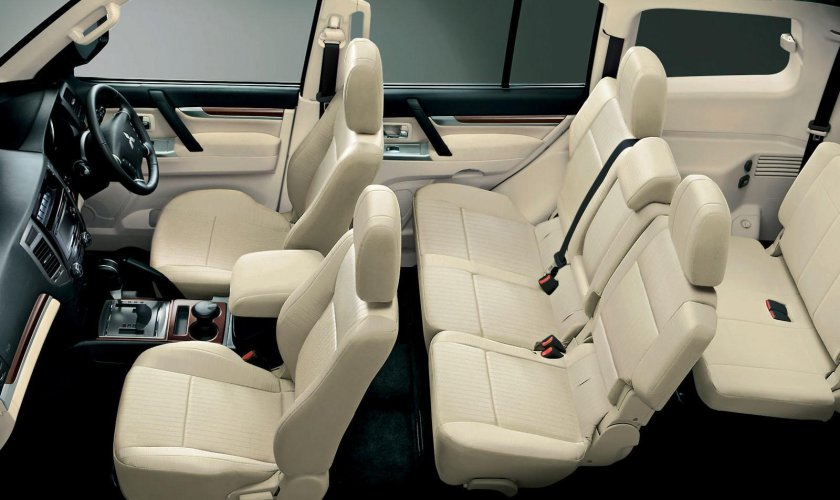 Митсубиси Паджеро 4 салон