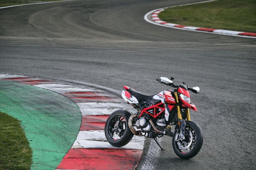 Ducati Hypermotard 950