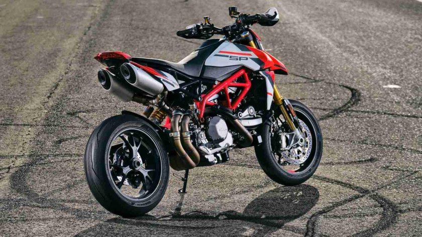 Ducati hypermotard 939