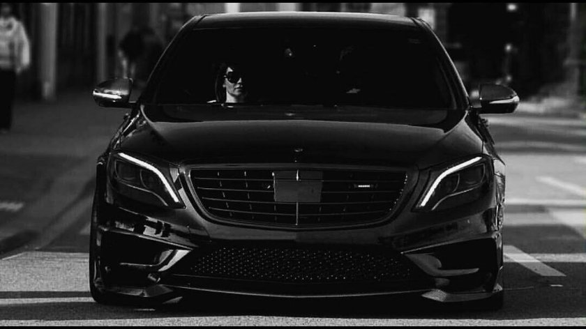 Мерседес 222 черный тонированный