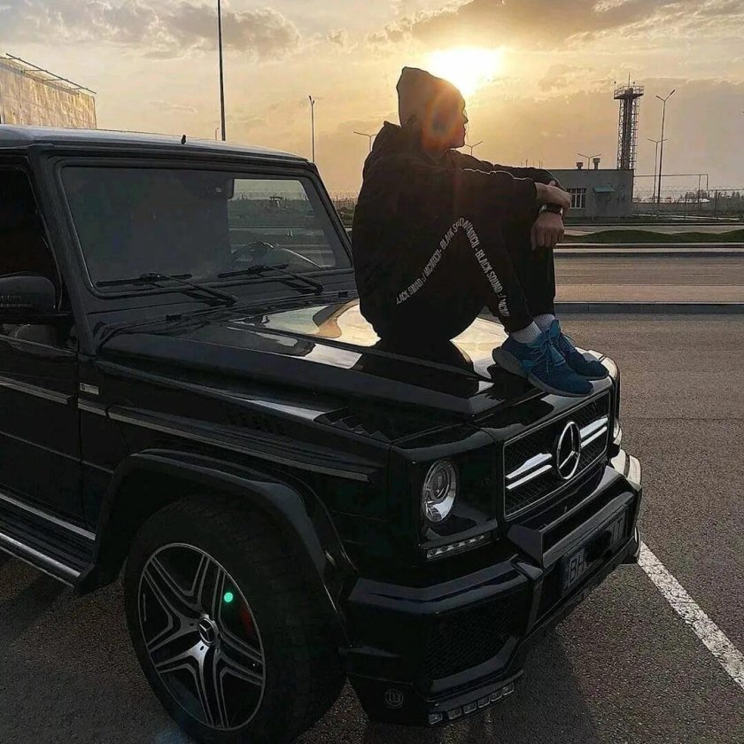 Парень с ГЕЛИКОМ