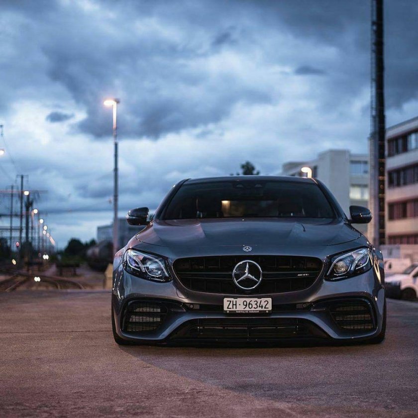 Мерседес е63 АМГ