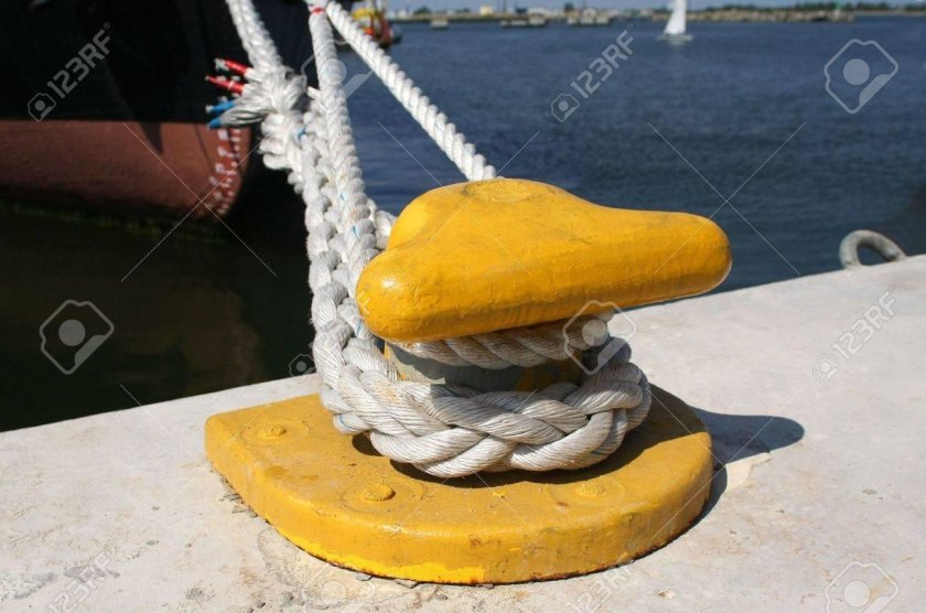 Кнехты швартовые