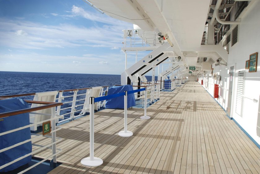 Палуба пассажирского корабля