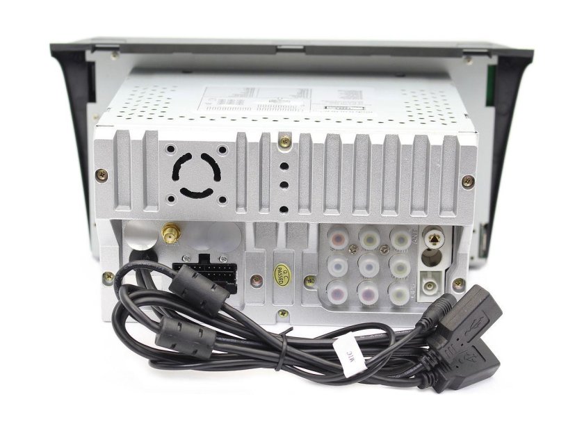 Мазда Аксела магнитола