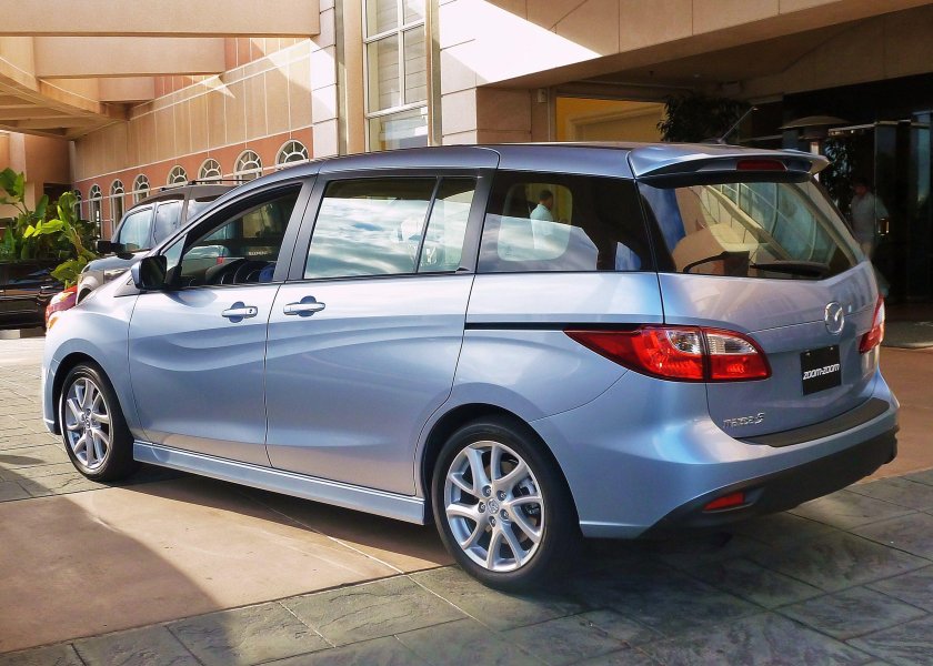 Mazda5 компактвэн