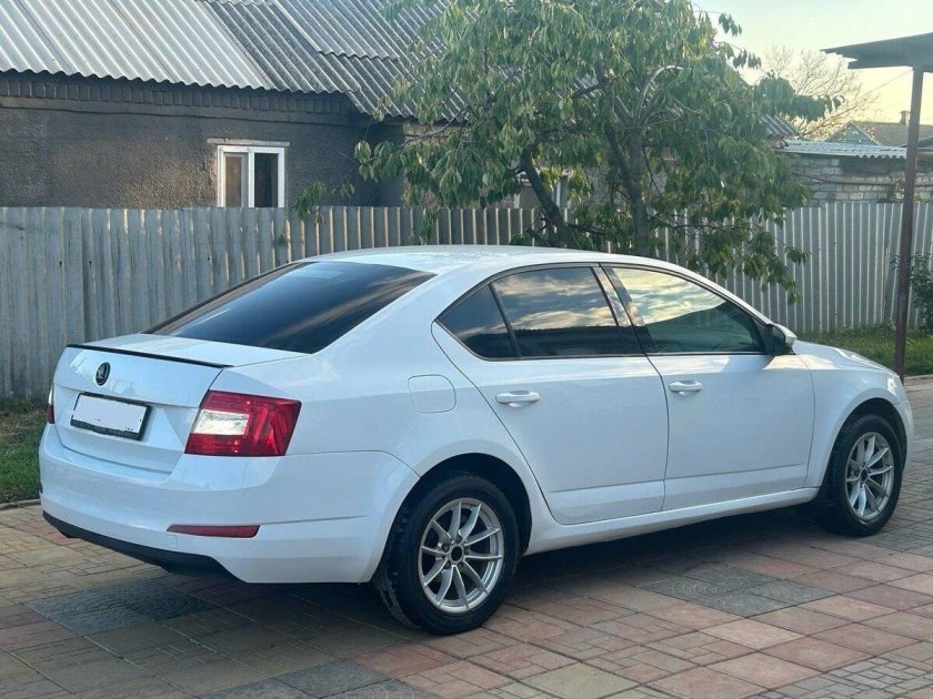 Skoda octavia 1