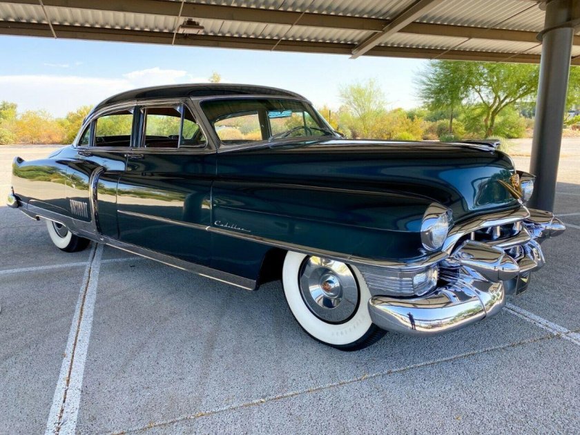 Cadillac fleetwood series 60