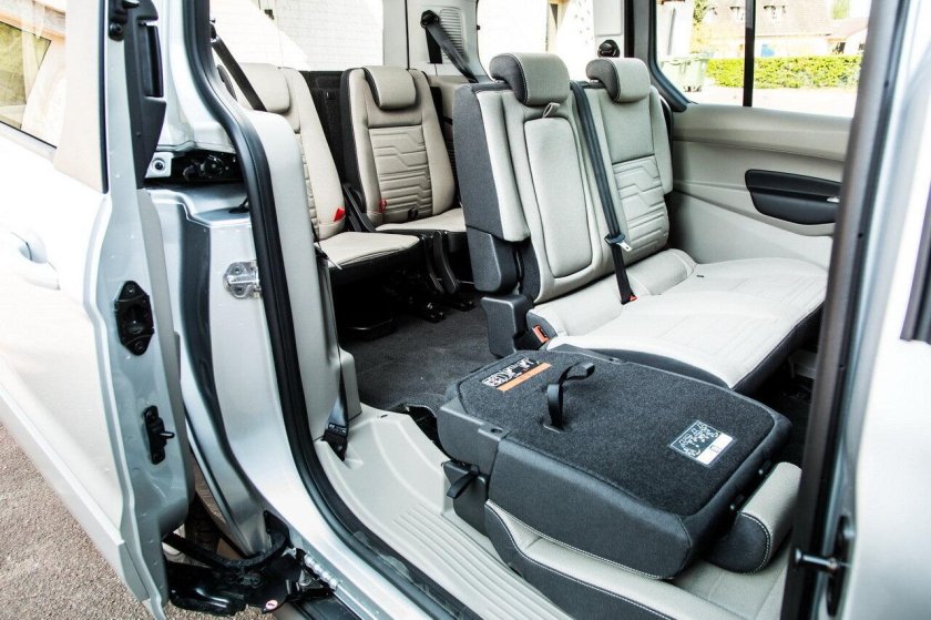 Ford Tourneo connect салон