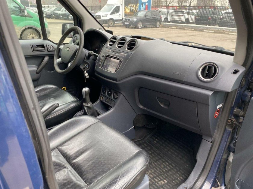 Ford tourneo connect i