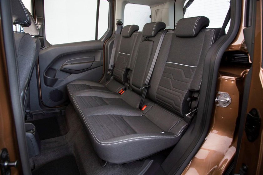 Ford Tourneo connect салон