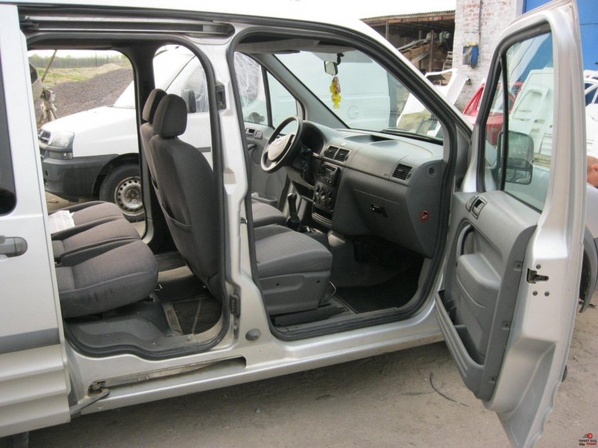 Ford Tourneo connect салон