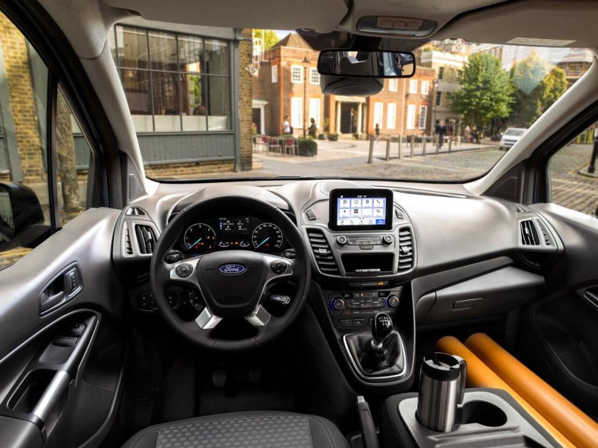 Транзит Коннект 2015 года салон