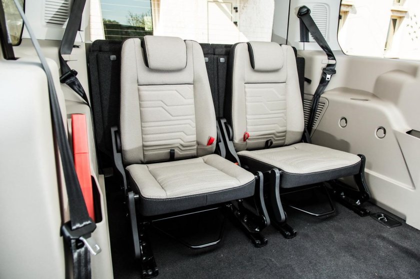 Ford Tourneo connect салон сиденья 2018