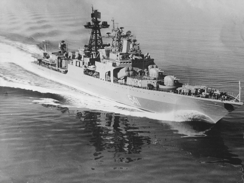 Корабль Адмирал Захаров