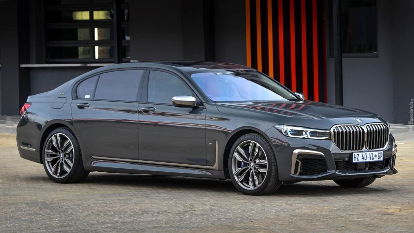 BMW m760i